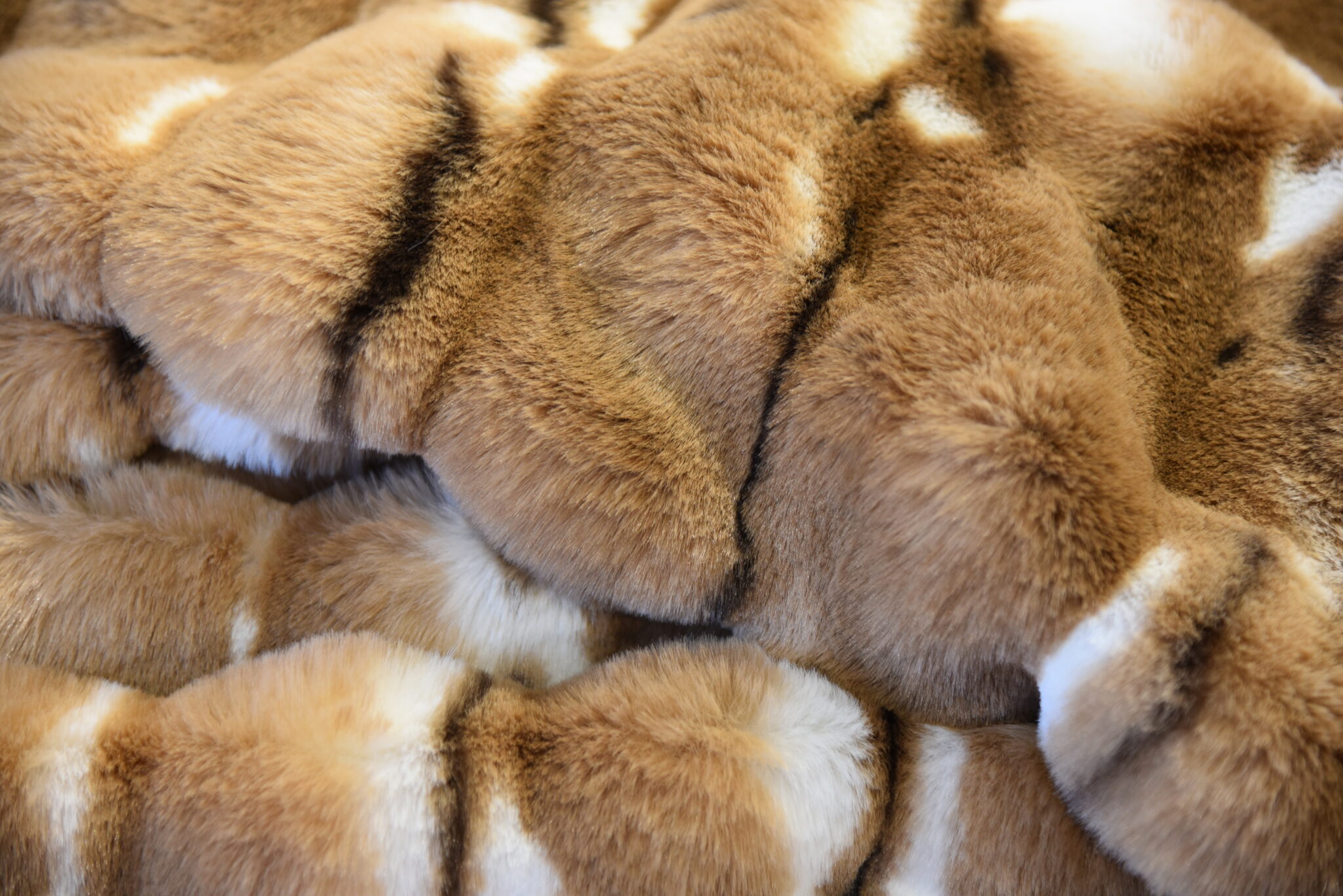Cleopatra Faux Rabbit Fur 2 Ply Queen/King Size | Sesli