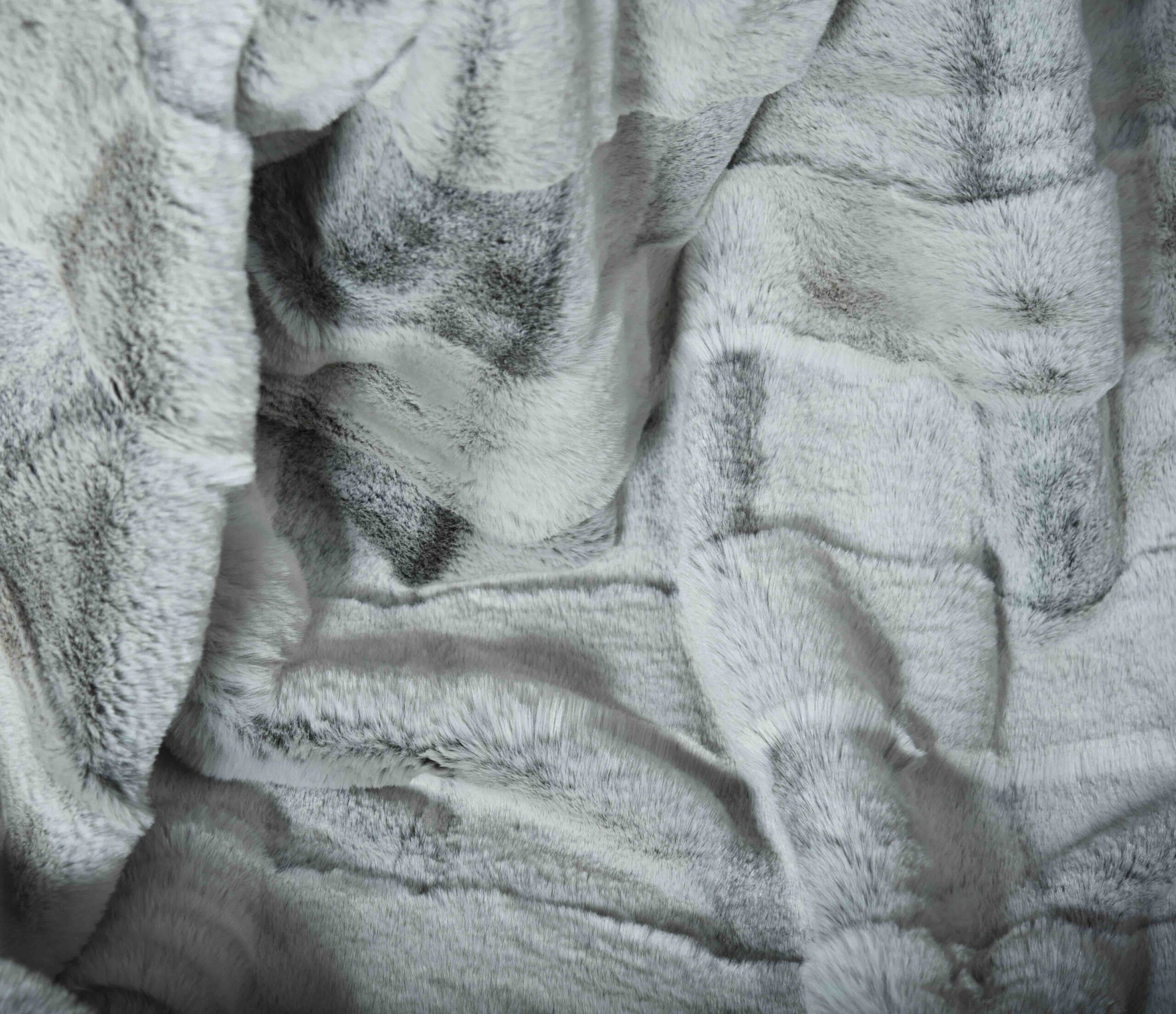 Cleopatra Faux Rabbit Fur 2 Ply Queen/King Size - Image 3